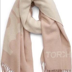 New Tory Burch Blush Logo Fringe Wool Scarf